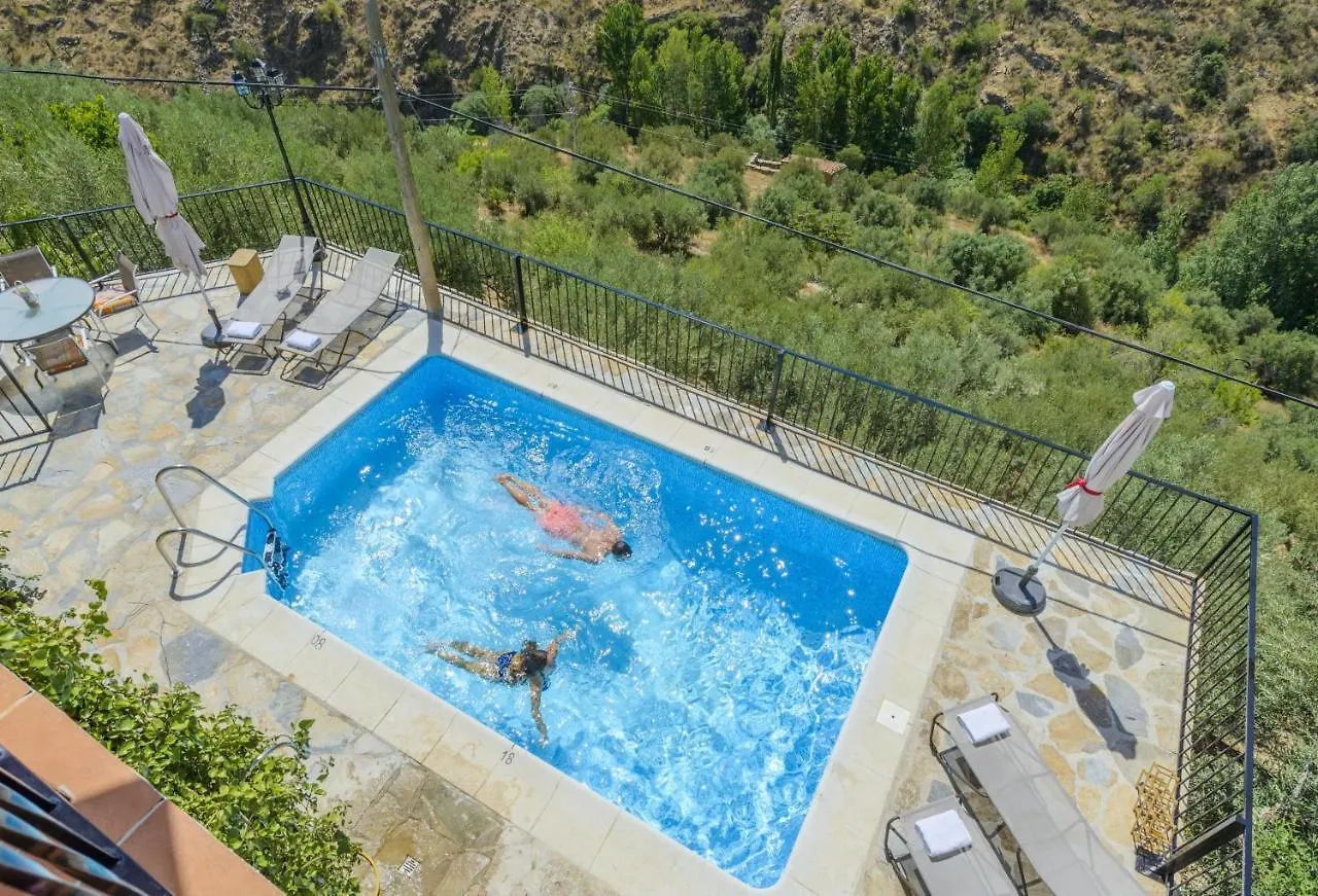 Cozy Chalet In Laroya + Pool Holiday home